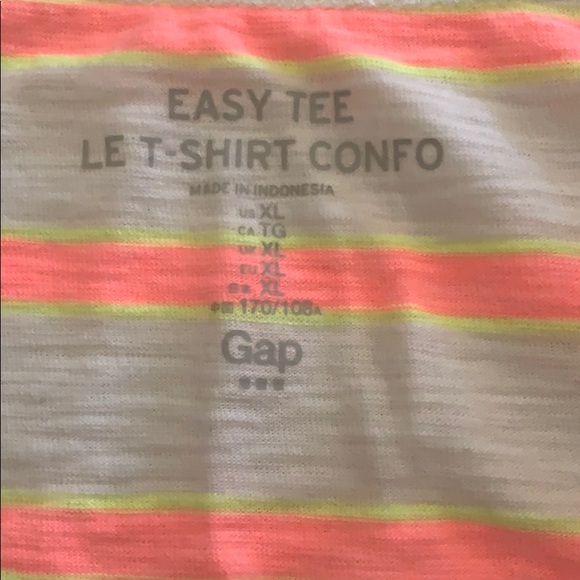 Gap Tank top - Picture 2 of 2